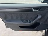 Škoda Superb 2,0 TDI 4x4 DSG SportLine TZ - náhled 14