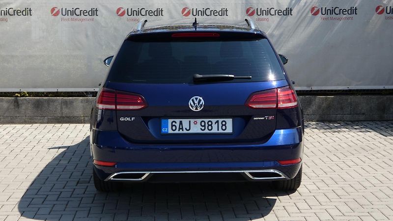 Volkswagen Golf Combi 1,4 TSI Highline 110 kW - fotka 4 z 22