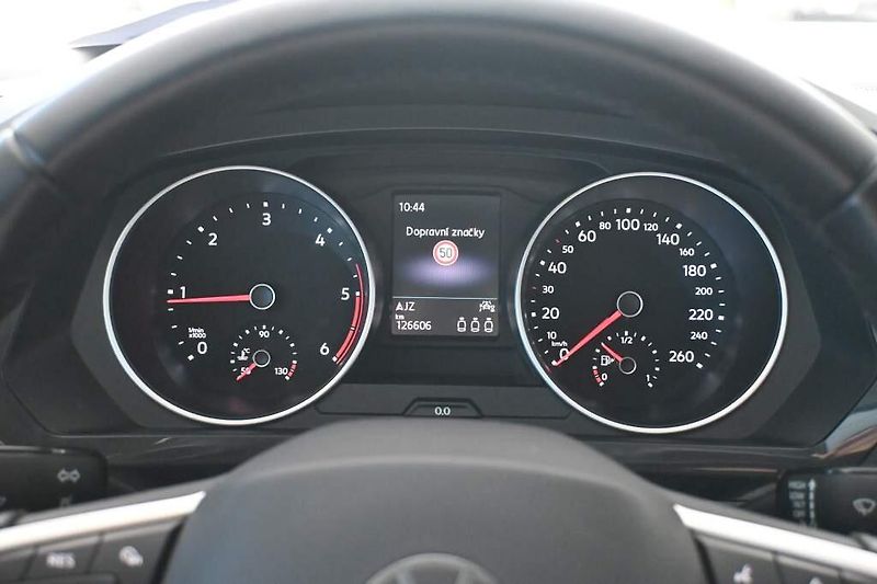 Volkswagen Tiguan (2022) 2.0 LED ACC SCR LIFE ECOBLUE - fotka 29 z 35