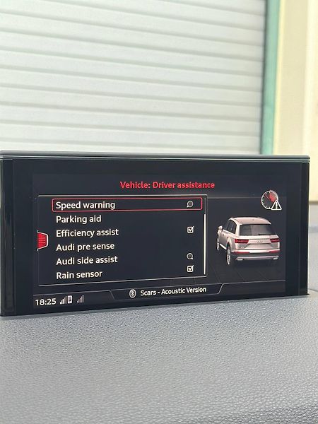 Audi Q7 (2017) 3.0 TFSI PREMIUM+ 360° 7 MIST - fotka 35 z 37