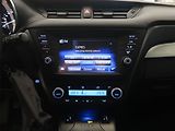 Toyota Avensis (2016) 2.0 D-4D, Serv.kniha, Navi - náhled 12