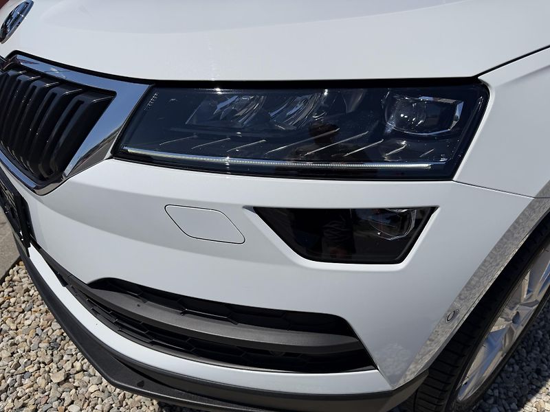 Škoda Karoq 1,5 TSi/110kW DSG - STYLE,TZ,. - fotka 80 z 88