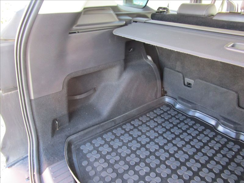 Ford Kuga 2.0TDCi 132kW AWD, automat - fotka 35 z 41