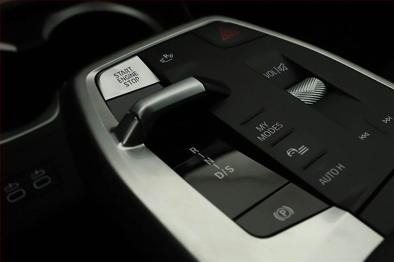 BMW X1 (2024) sDrive18d - fotka 13 z 18