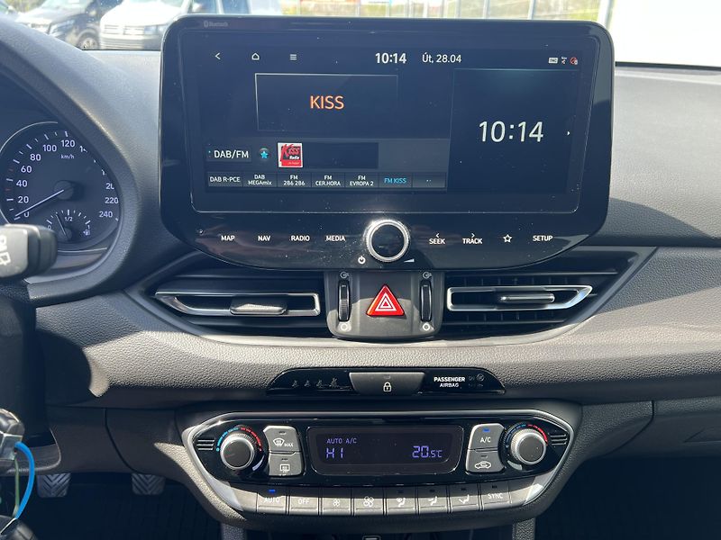 Hyundai i30 (2020) - fotka 25 z 44