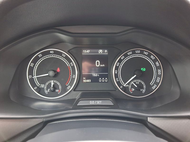 Škoda Scala (2023) Style DSG 1,5TSi 110kW - fotka 16 z 33