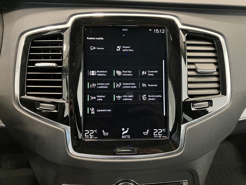 Volvo XC90 B5 AWD Momentum AT8 - fotka 35 z 48