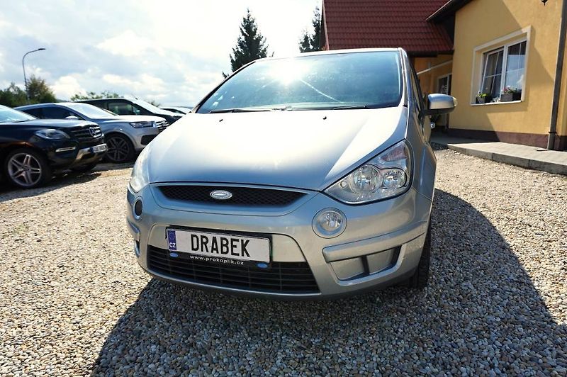 Ford S-MAX (2006) 1,8 TDCI 92 kW - fotka 9 z 26