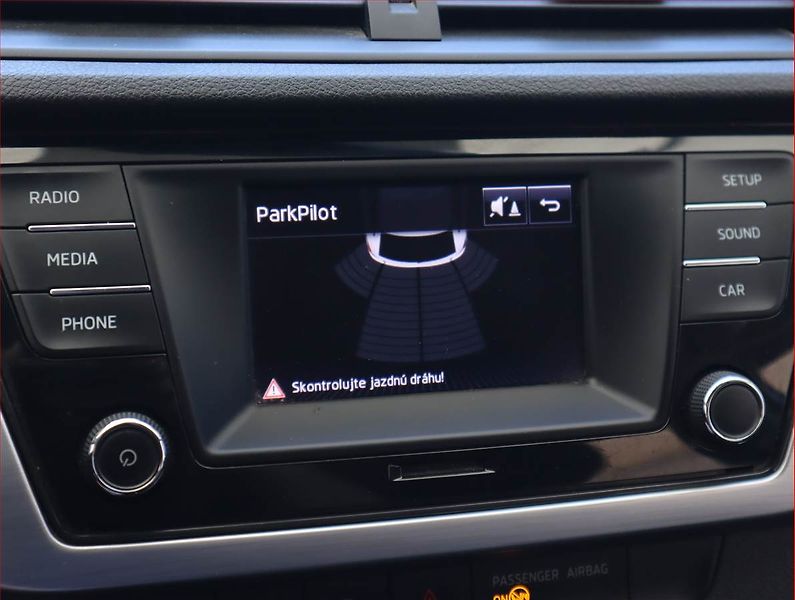 Škoda Fabia (2018) Ambition 1.0 TSI, Tempomat - fotka 18 z 18