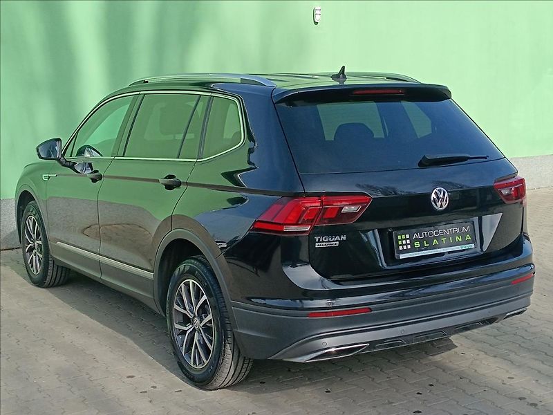 Volkswagen Tiguan Allspace 2,0 ALLSPACE TDi 110kW DSG ACC - fotka 15 z 40