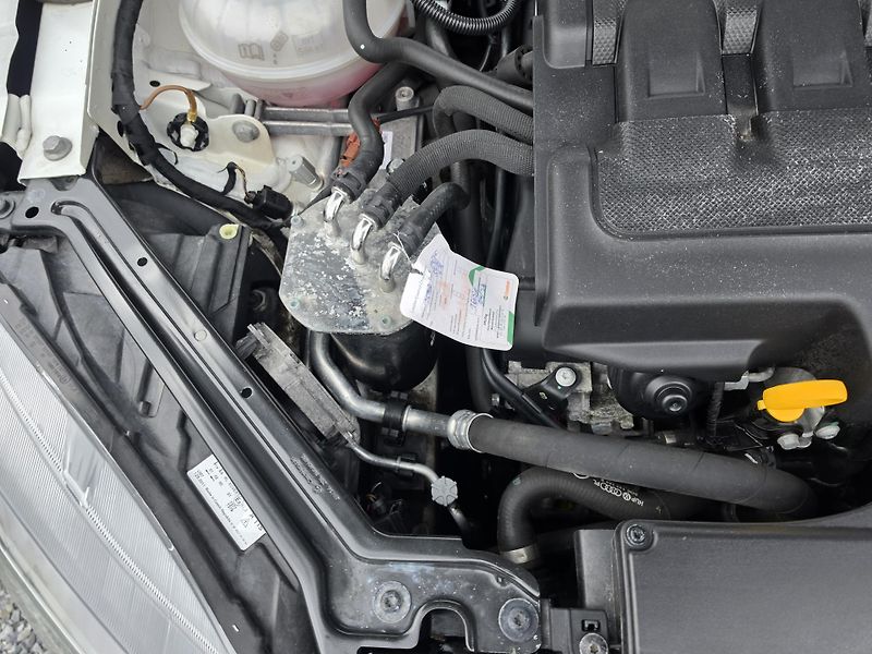 Škoda Superb 2.0 TDI DSG Led Kei TZ Canton  - fotka 16 z 24