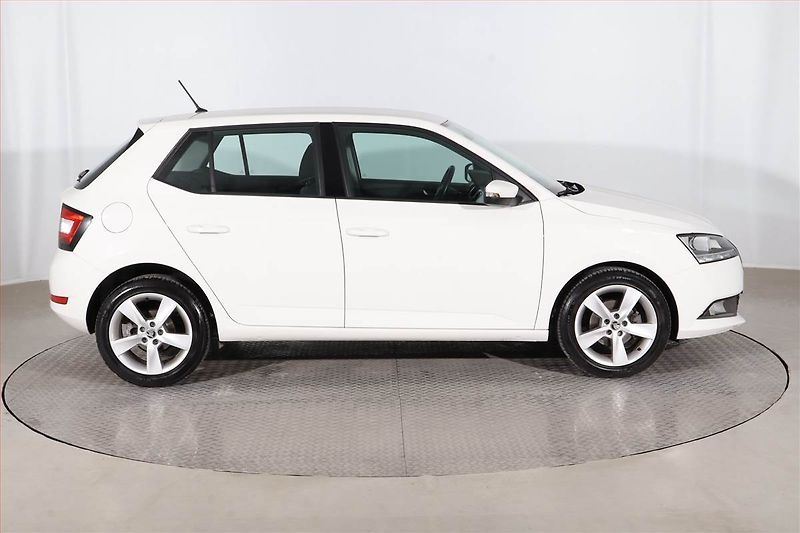 Škoda Fabia (2020) 1.0 TSI, Serv.kniha, Tempomat - fotka 6 z 23