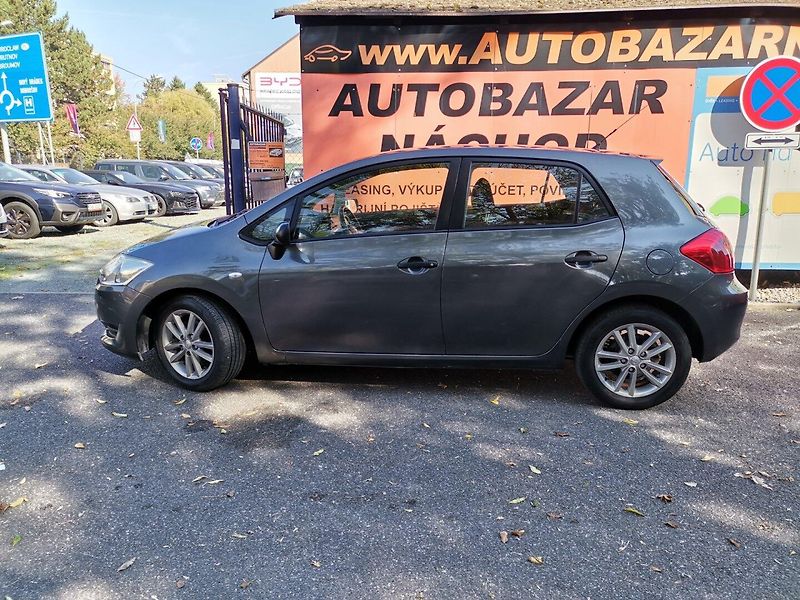 Toyota Auris (2009) 1.4VVTi 74kw ČR 5dv. Klima PDC - fotka 25 z 26