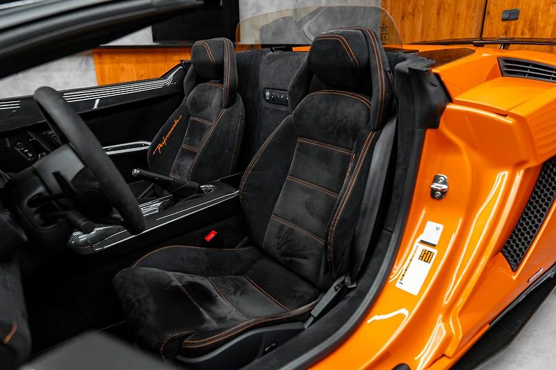 Lamborghini Gallardo Performante - fotka 21 z 36