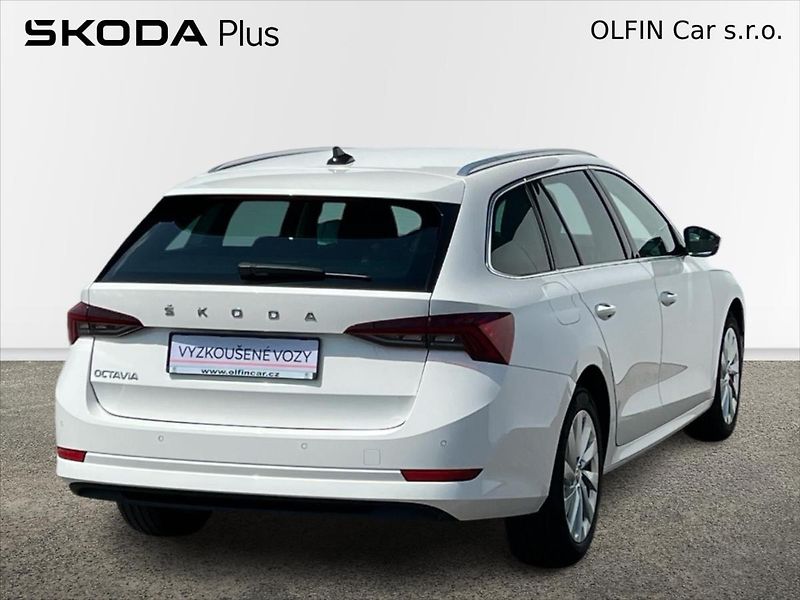 Škoda Octavia 2,0 TDi 85 kW 7DSG STYLE  IV. - fotka 2 z 27