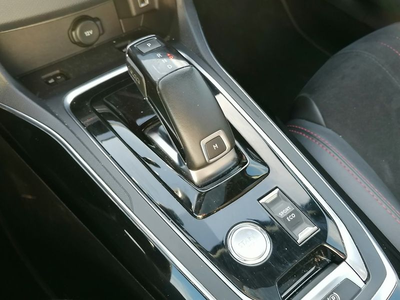 Peugeot 308 (2018) 2.0 HDi SW GT-Line 130kW A/T - fotka 9 z 28