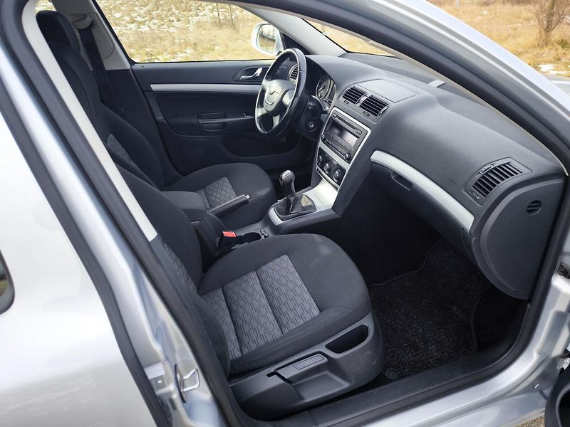 Škoda Octavia 1,4TSI 90kW 1 MAJITEL - fotka 19 z 49