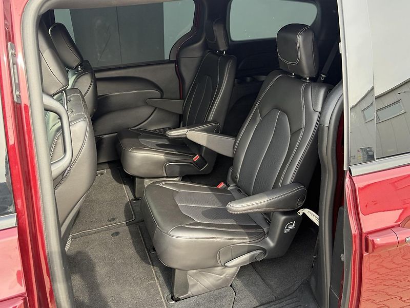 Chrysler Pacifica (2023) Touring L AWD S paket + LPG - fotka 25 z 30