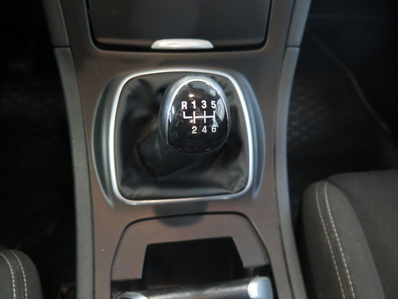 Ford S-MAX (2013) 2.0TDCi,navi,výhřev,tažné,STK - fotka 8 z 27