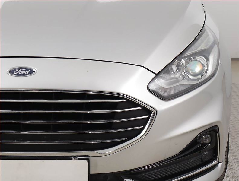Ford S-MAX (2021) Titanium 2.0 TDCi, Automat - fotka 16 z 25