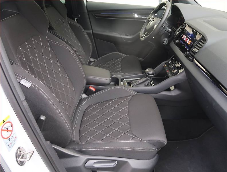 Škoda Karoq (2024) Sportline 1.5 TSI - fotka 9 z 22