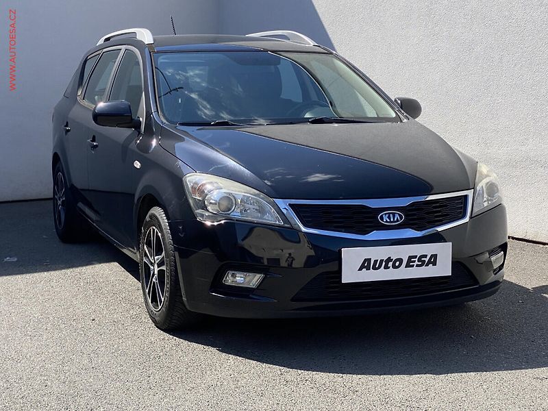 Kia Ceed (2010) 1.4CVVT, Vision, TZ, výhřev - fotografie inzerátu