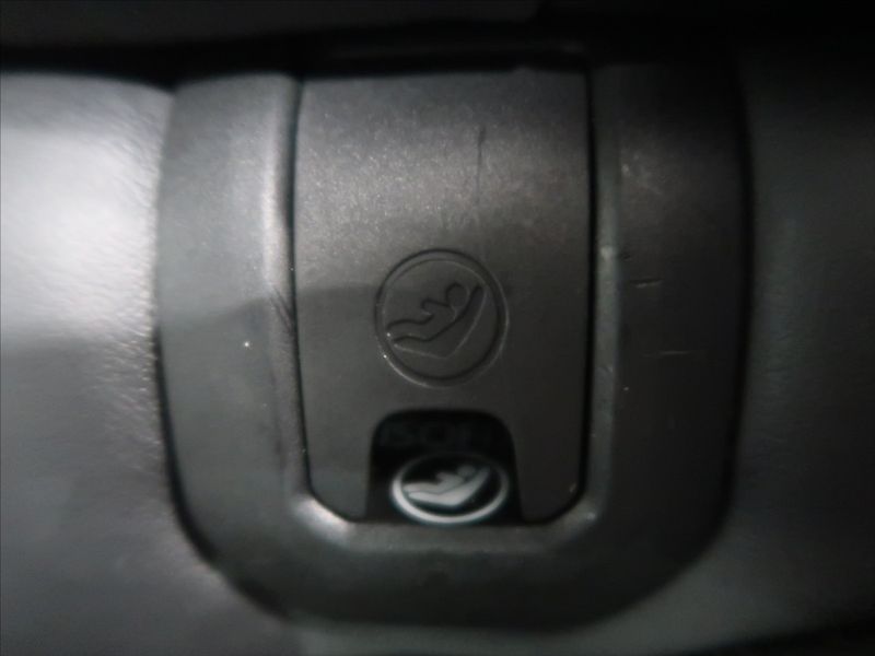 Audi Q3 2,0 TFSi 162 KW S-tronic Quatt - fotka 27 z 29