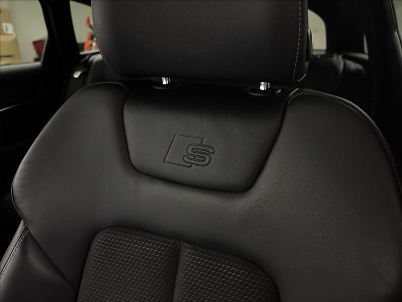 Audi S6 3,0 55TDi 257kW ACC AIR Q TZ - fotka 35 z 50