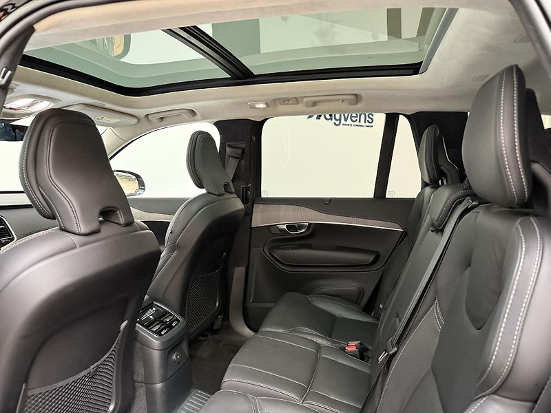 Volvo XC90 T8 AWD Recharge Ultimate Brigh - fotka 13 z 18