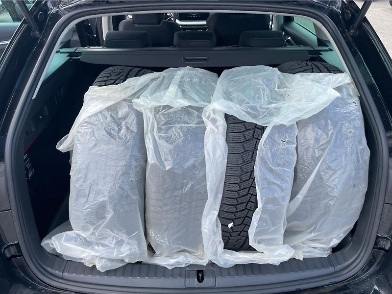 Škoda Octavia COMBI 2.0 TDi STYLE - fotka 13 z 26