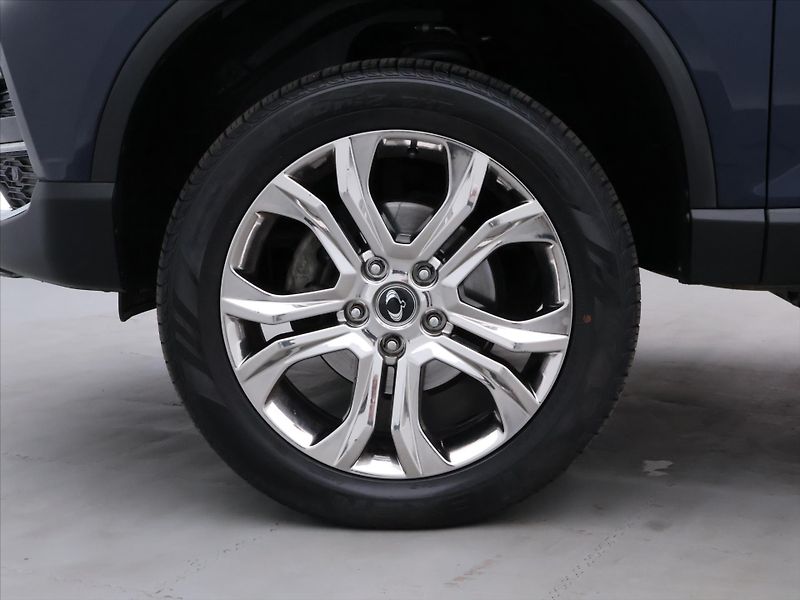SsangYong Rexton 2,2 e-XDI 133kW Aut. Premium - fotka 34 z 41