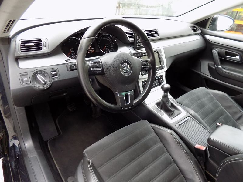 Volkswagen Passat CC (2008) 2.0TDI/Highline/NAVI/Bi-xenon/ - fotka 12 z 37