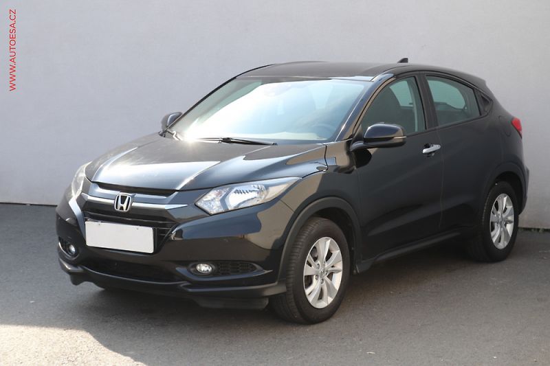 Honda HR-V (2016) 1.5, Executive, AT, panor - fotka 3 z 3