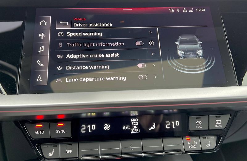 Audi S3 (2024) QUATTRO 2024 MATRIX S-LINE - fotka 44 z 46