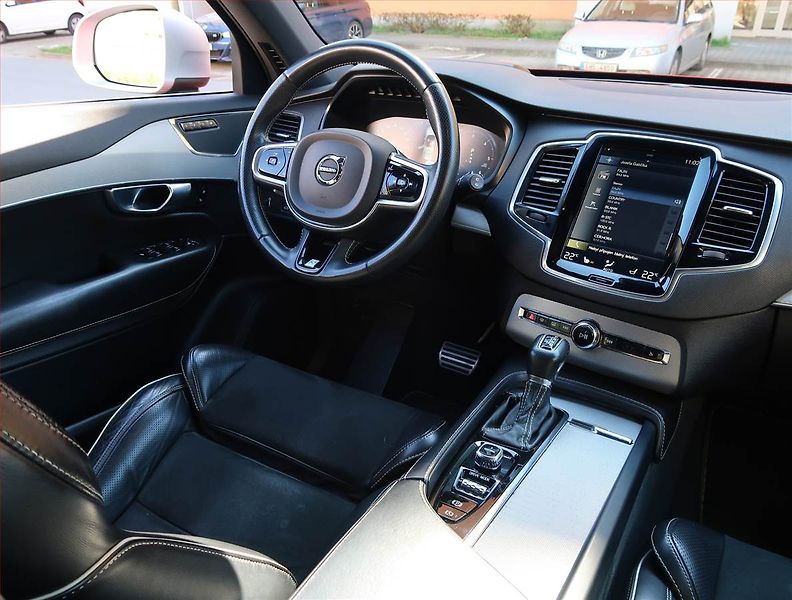Volvo XC90 (2017) R-Design D5 AWD - fotka 7 z 26