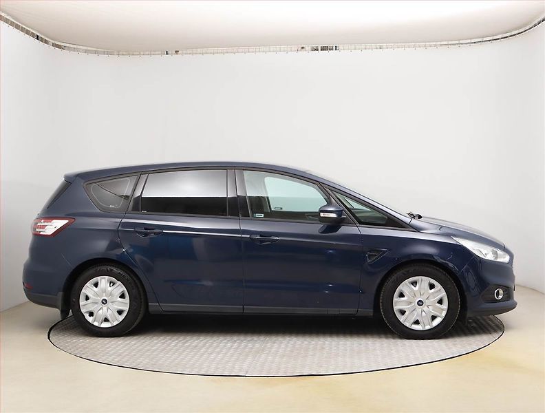 Ford S-MAX (2015) 2.0 TDCi, Serv.kniha, Tempomat - fotka 6 z 20