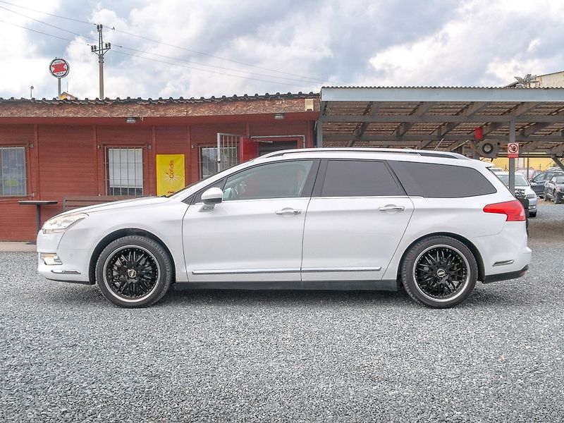 Citroën C5 (2010) 3.0HDI 177KW-NOVÉ ROZVODY FULL - fotka 8 z 48