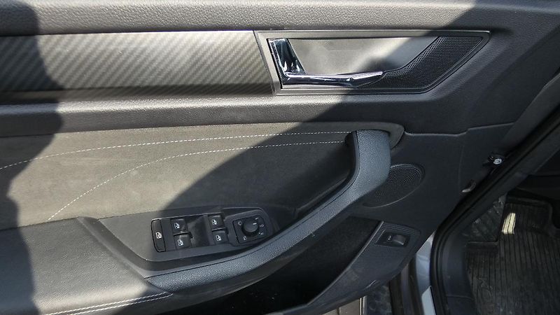 Škoda Kodiaq 2,0 TDI DSG 4x4 Sportline - fotka 9 z 25