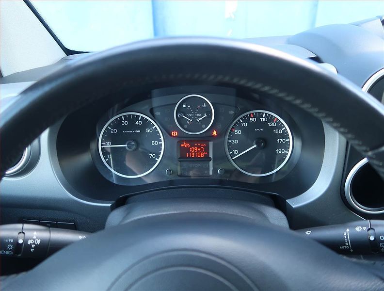 Citroën Berlingo (2017) XTR 1.6 VTi, 5Míst, SR, 1Maj - fotka 11 z 16