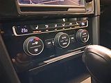 Volkswagen Golf (2014) Highline 2.0 TDI, Automat - náhled 18