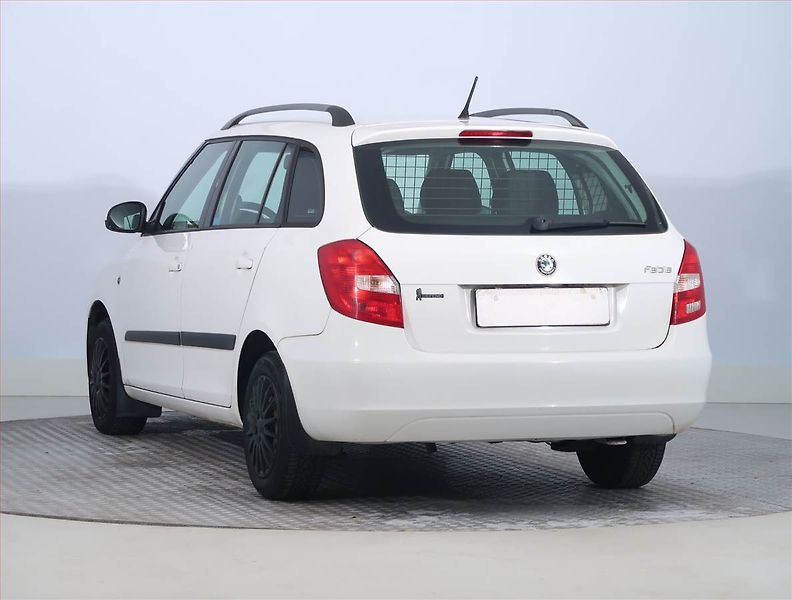 Škoda Fabia (2008) Ambition 1.2 12V, Serv.kniha - fotka 4 z 14