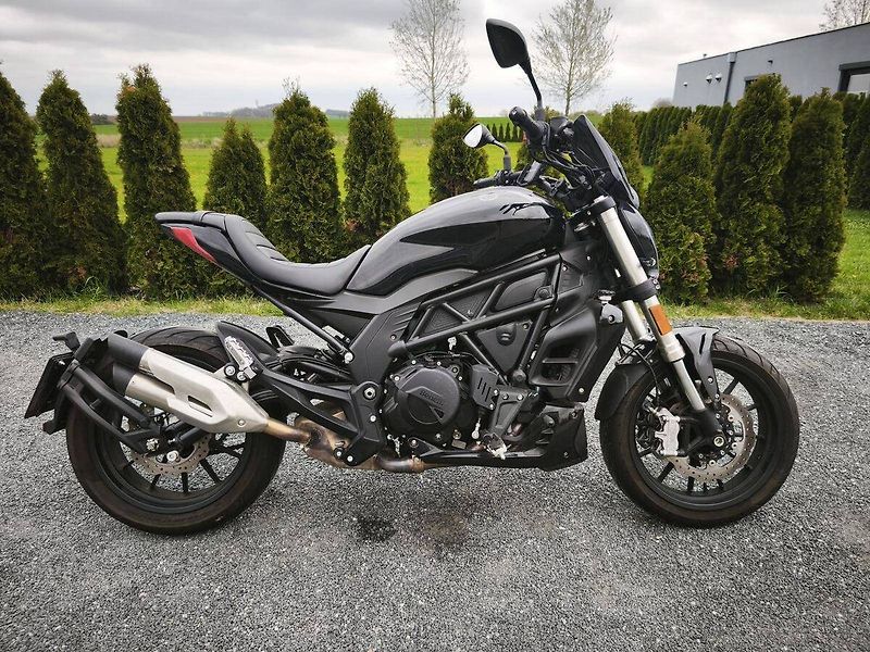 Benelli 502c (2023) - fotka 1 z 8