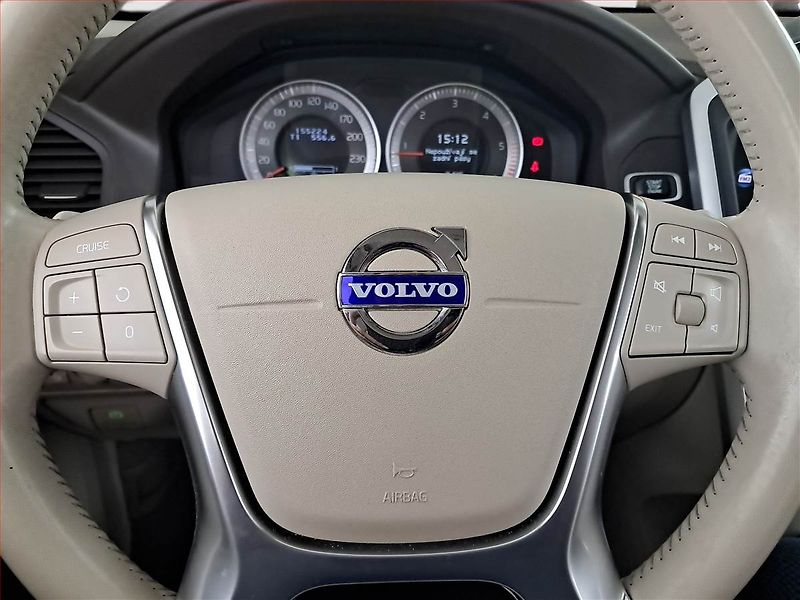 Volvo XC60 (2011) D3, 4X4, Serv.kniha, Kůže - fotka 19 z 21