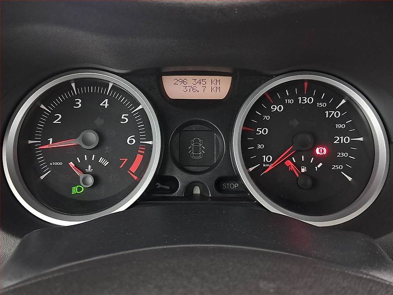 Renault Mégane (2007) 1.6 16V, nová STK, Tažné - fotka 11 z 13