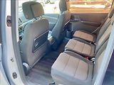 Volkswagen Sharan 2,0 TDI 103kW / DSG / VÝHŘEV - náhled 13