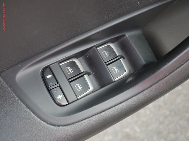 Audi A6 (2013) 3.0TDi quattro, AT, výhřev - fotka 15 z 25