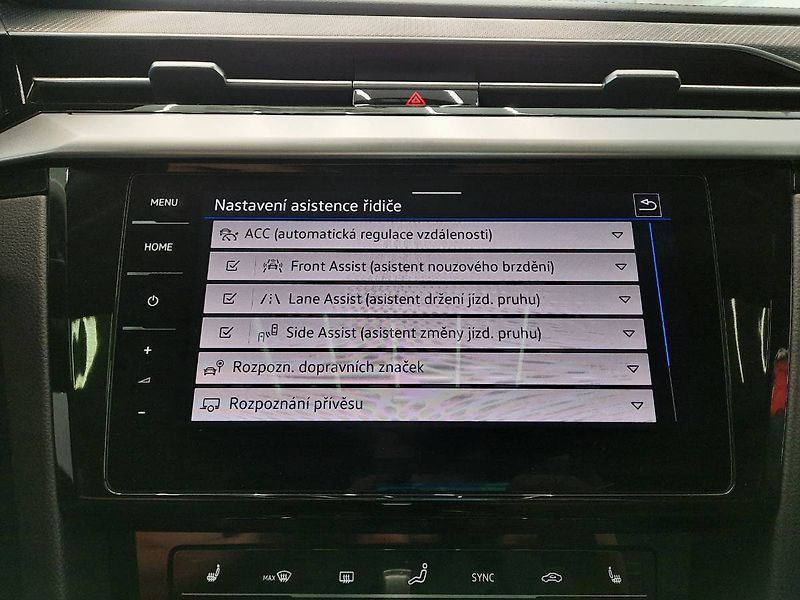 Volkswagen Arteon Shooting Brake (2022) R-Line 2.0 TSI (140kW/190k) DS - fotka 17 z 34