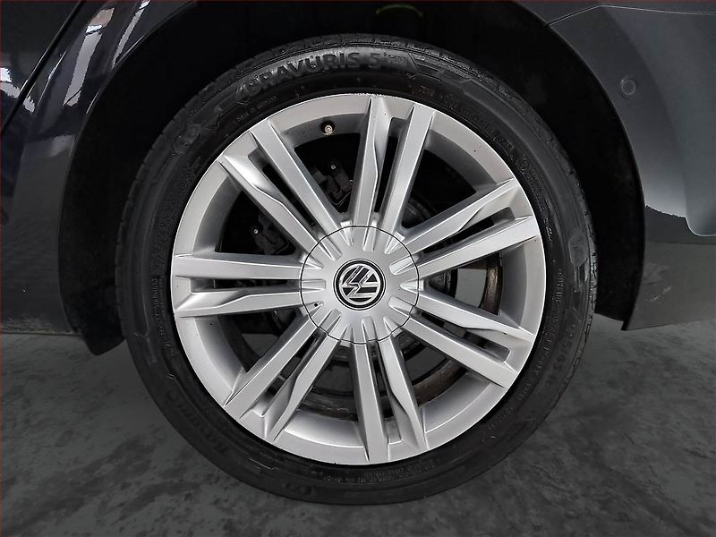 Volkswagen Golf (2013) 1.6 TDI, Automat, Serv.kniha - fotka 15 z 20