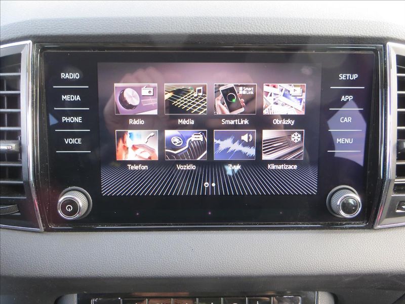 Škoda Karoq 1,5 TSI 110kW Ambition DSG ČR - fotka 15 z 22