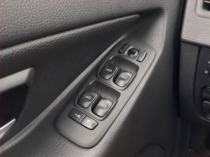 Volvo XC90 (2011) D5, 4X4, Automat, 7 míst - fotka 20 z 22